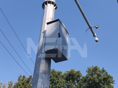 تصویری از پایه منوپل نصب شده