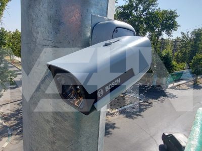 دوربین نظارتی نصب شده از نمایی بسیار نزدیک