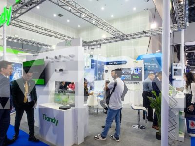 نمایی از غرفه Tiandy در نمایشگاه واقع در دبی