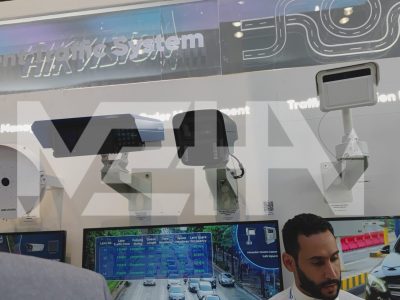 چندین دوربین نظارتی با برند مشترک در نمایشگاه